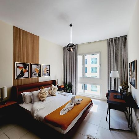Lovely 1-Bedroom Apartment In The Heart Of Dubai Marina Bagian luar foto